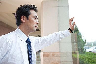 类魂游戏《钢铁之尾》免费拓展“血须”上线 增加新难度模式